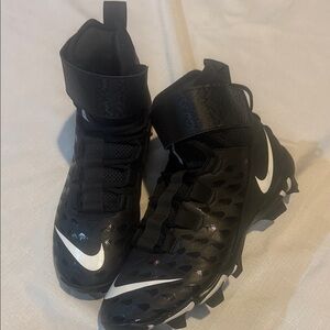 Nike Black and White Athletic Shoes